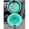 Image 4 : Premier Insulated Cooler With Drain Plug