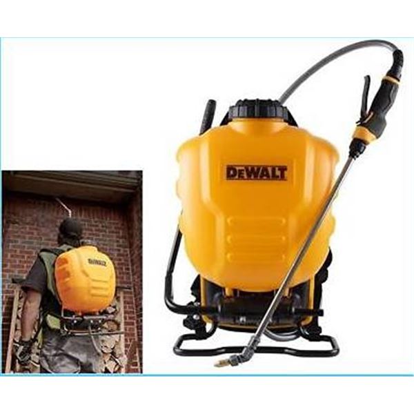 DEWALT 4 Gallon Internal Piston Backpack Spr