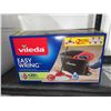 Image 2 : Vileda Easy Wring Mop System with Refills