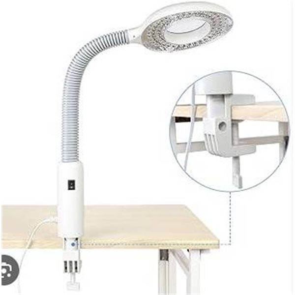Desk-Top Magnifying Lamp 110â€“220V