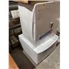 Image 5 : ONE Electrolux 27 in. Storage Pedestal