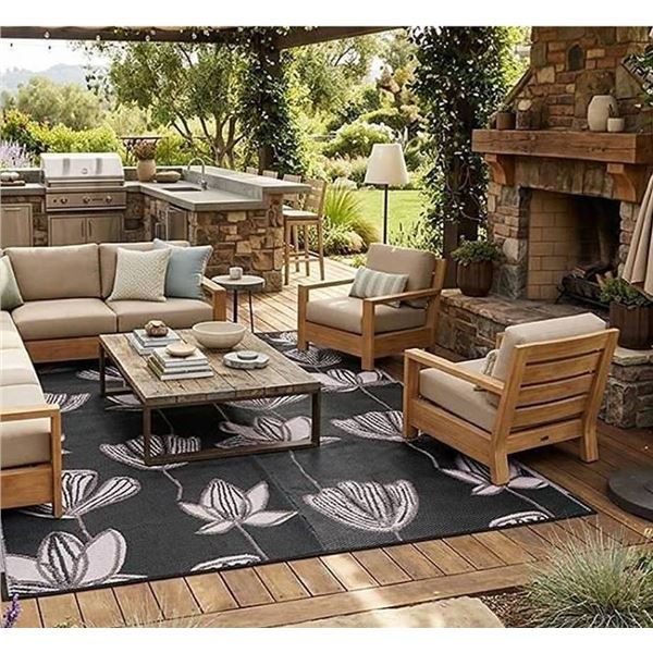 Black and white Flower Area Rug, 10ft by 8ft