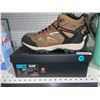Image 2 : Cloudveil Hiker Waterproof Boots US 12