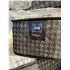 Image 2 : Double Size Sealy Posturepedic Mattress