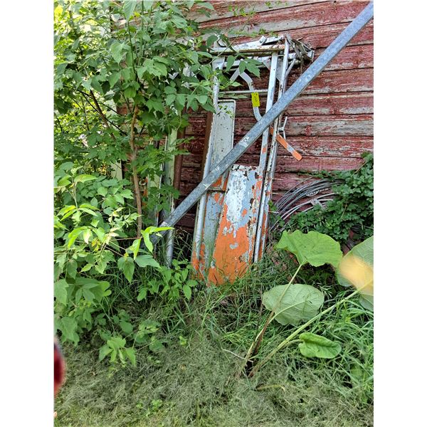 Head Gate