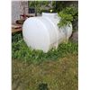 Image 1 : Plastic Water Tank-approx 450 gallon
