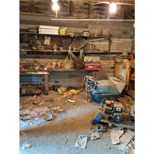 Contents of the Building-Please look at pictures