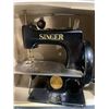 Image 2 : Singer No. 20 Child’s Sewing Machine with Original Box and Accessories