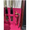 Image 4 : 1847 Rogers Bros. Heritage Silverplate Flatware Set in Box