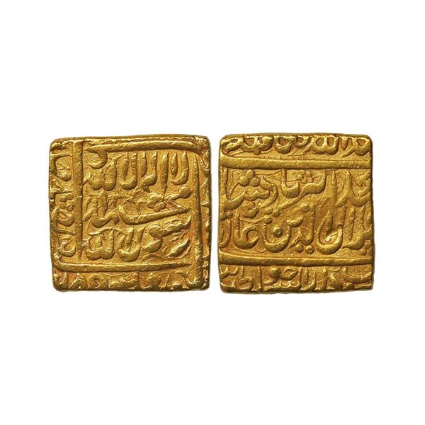 Mughal, Akbar (AH 963-1014, 1556-1605 AD), Gold Square Mohur, 10.64 gms. Akbar (AH 963-101