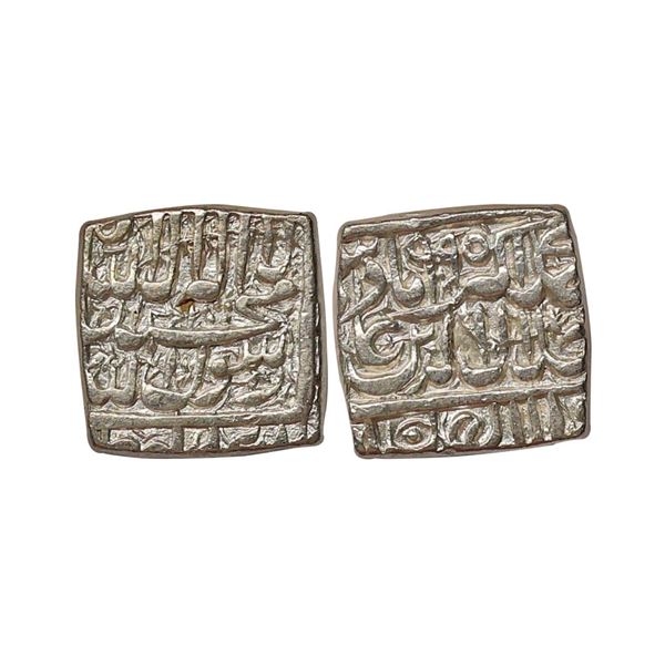 Akbar (AH 963-1014, 1556-1605 AD), Silver Square Rupee, 11.37 gms, Dar zarb Ujjain Mint, A