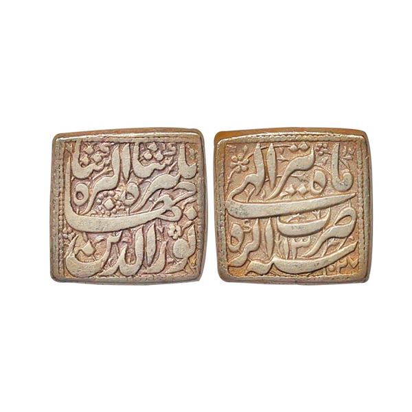 Mughal, Jahangir (AH 1014-1037, 1605-1628 AD), Silver Square Rupee, 11.18 gms, Agra Mint,.