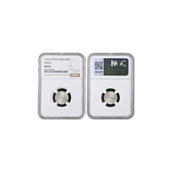 Kutch, Khengarji III (VS 1932-1998 /1875-1942 AD), Bhuj Mint, Silver Kori, VS 1991 /1935 AD, 4th Ser