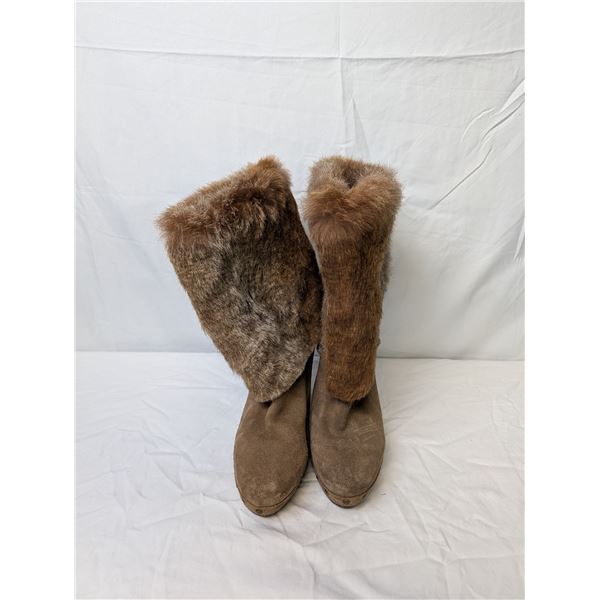 Paloma Barcelo boots with the fur