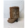 Image 2 : Paloma Barcelo boots with the fur