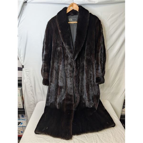 Furs by Michael Black Mink coat Made in Alberta - Vintage