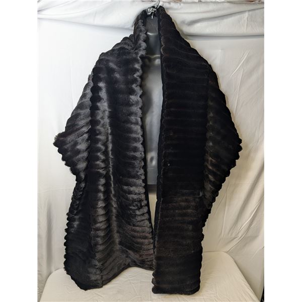 Kokin Faux Fur Wrap velvet lined