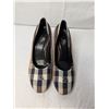 Image 1 : Burberry Iconic brown plaid heel