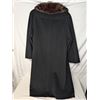 Image 4 : Fur collar black coat (wool?) Vintage with pockets