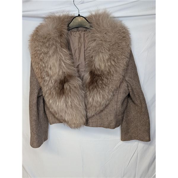 Couture Int'l Brown crop jacket with large fur collar