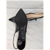 Image 6 : Prada new black patent slingbacks