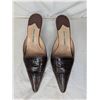 Image 2 : Manolo Blahnik real crocodile brown kitten heels