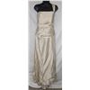 Image 1 : Jim Hjelm Occasions Gown - Champagne
