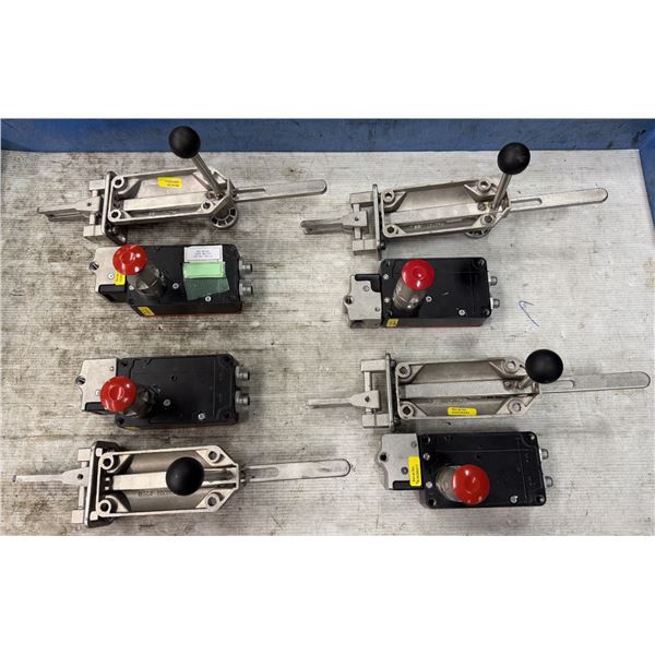 (4) Fortress #NO4T6SE431T03500D1D1GM Safety Interlock Switches w/Slide Bars