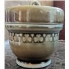 Image 10 : Celtic Porcelain w/ Studio Pottery Vase