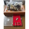Image 2 : Wooden Chess Set with Pieces and Chess-Themed Tie Pins