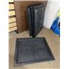Image 2 : 7 Black Plastic Utility Trays