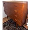 Image 5 : Mid-Century Style Four-Drawer Wood Dresser