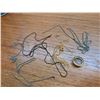 Image 2 : Broken jewelry - Yellow Gold White Gold & Sterling Silver