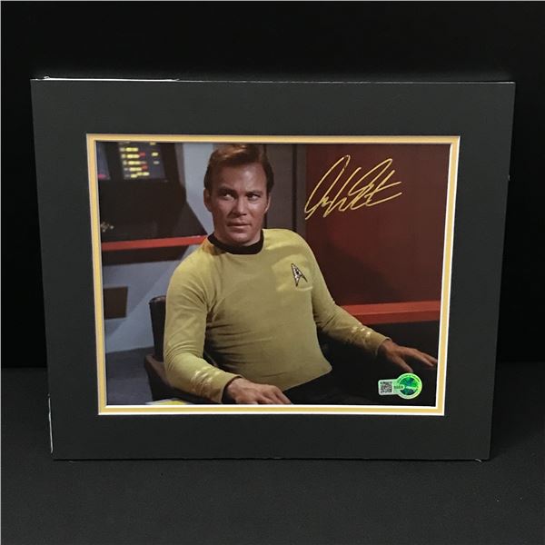 WILLIAM SHATNER SIGNED AND FRAMED 8X10 - WWOC COA
