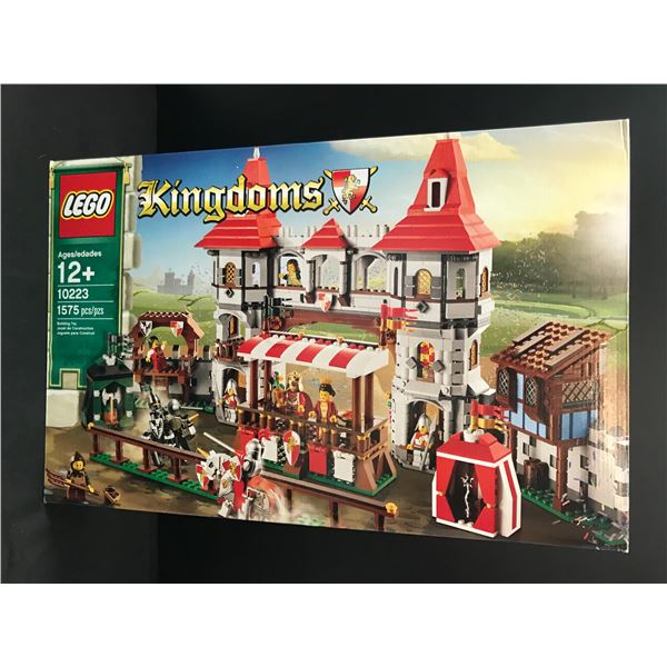 SEALED LEGO KINGDOMS 10223 JOUST IN ORIGINAL PACKAGING
