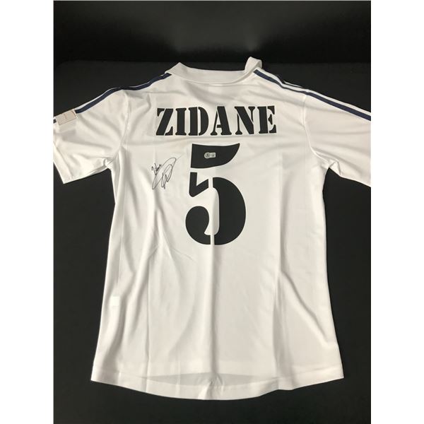 ZINADINE ZIDANE REAL MADRID SIGNED SOCCER JERSEY - BECKETT COA