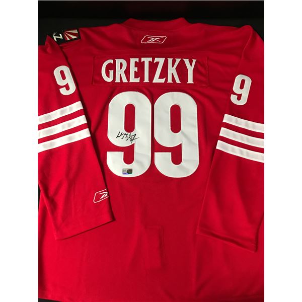 WAYNE GRETZKY SIGNED ARIZONA CAYOTES CUSTOM JERSEY - ELITE COA