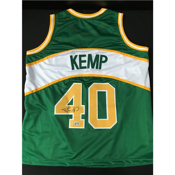 SHAWN KEMP SIGNED SEATTLE SUPERSONICS JERSEY - BECKETT COA