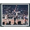 Image 2 : BILL RUSSELL SIGNED AND FRAMED 8X10 - BECKETT COA