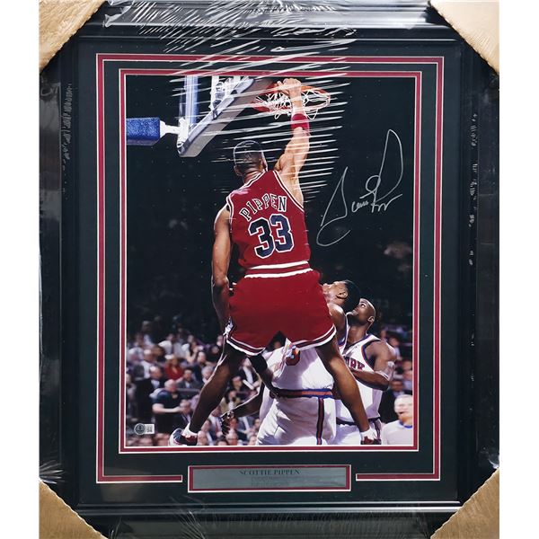 SCOTTIE PIPPIN SIGNED AND FRAMED 16 X 20 - BECKETT COA