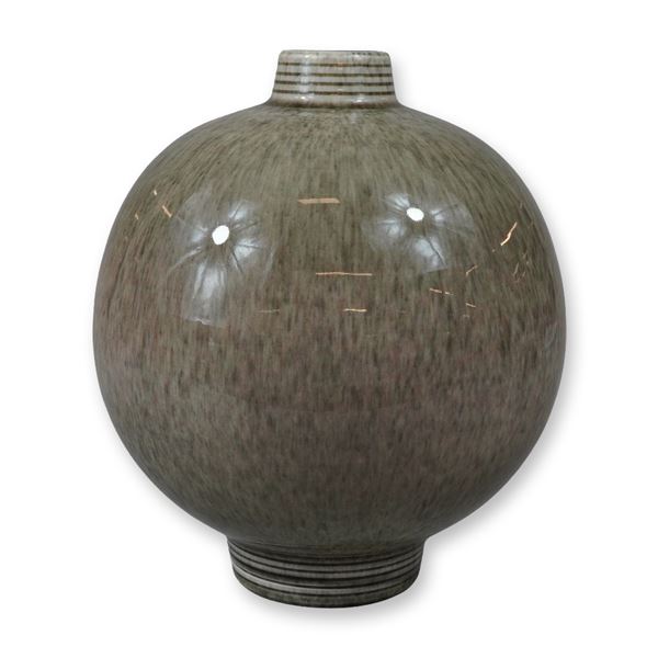 Wedgwood Spherical Moon Jar Vase with Crystalline Glaze