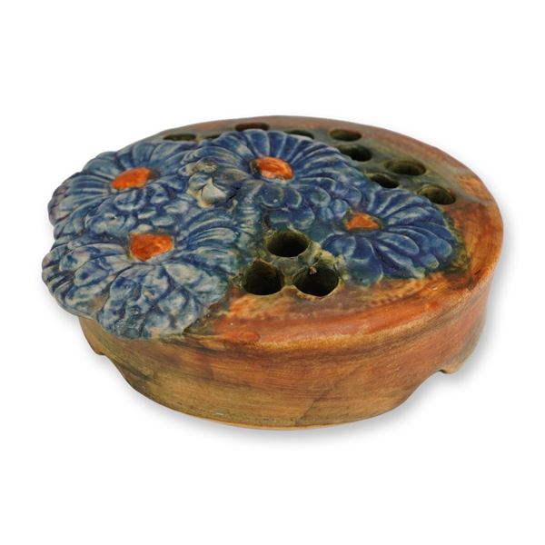 Weller Pottery Muskota Blue Daisy Flower Frog