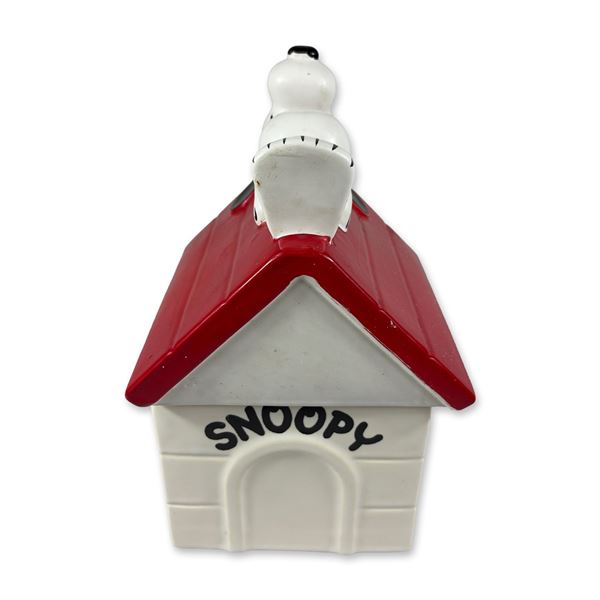1970 Peanuts Snoopy Doghouse Ceramic Cookie Jar by United Feature Syndicate