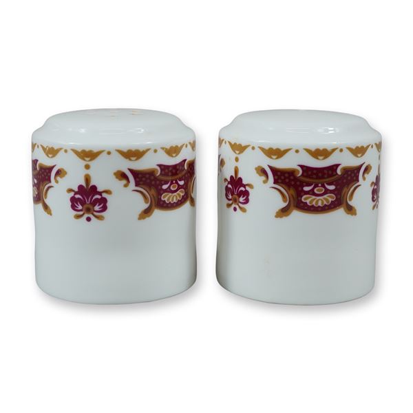 2pc Wedgwood Hotelware Regal Pattern Salt and Pepper Shakers