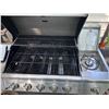 Image 2 : Gas BBQ