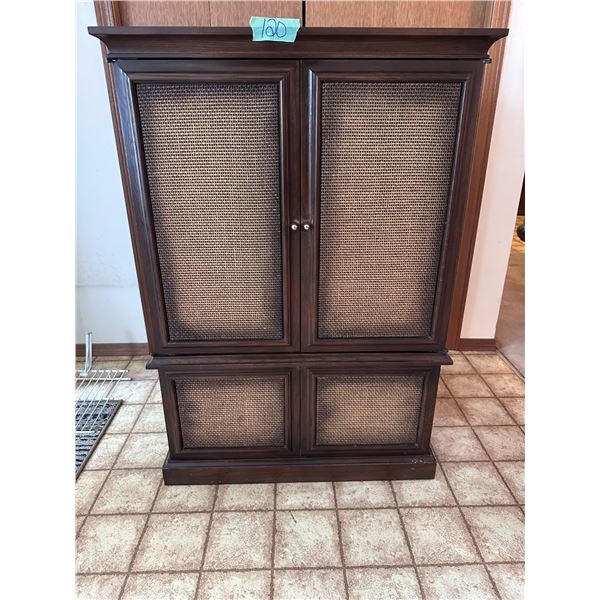 Sterio cabinet with stereo equipment