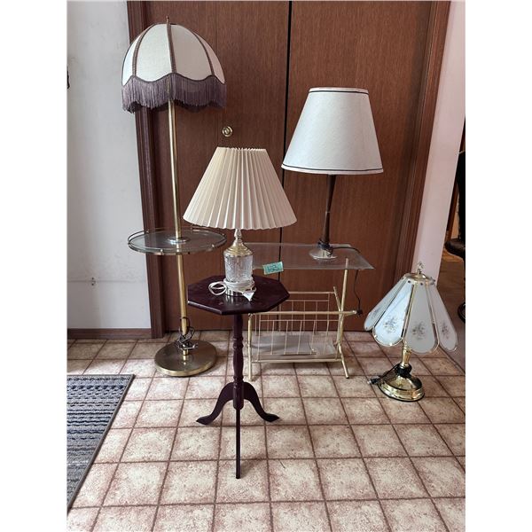 Lot of 4 assorted lamps