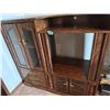 Image 2 : Entertainment shelf