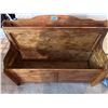 Image 2 : Wooden storage bench