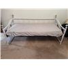 Image 1 : Day-bed/ sofa